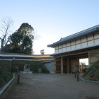 裏の大手門と塀