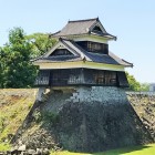 隅石だけで支えられた戌亥櫓