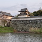 伝潮見櫓と下の橋大手門(2020年4月撮影）