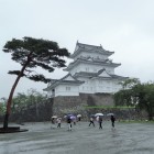 雨の小田原城