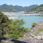 本丸より別郭出丸越しに熊野川を眺める絶景