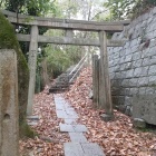 登城口にある村上神社の鳥居