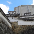 にの門より天守群（乾小天守（左）と西小天守（右）