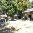 八幡神社が鎮座する主曲輪跡