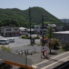 JR備前片上駅からみた城山。 左は