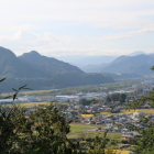 名胡桃城を遠望