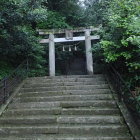日隈神社の石段(山頂まで石段が続きます)