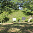 二の丸より本丸登城虎口と高切岸城塁