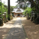 雷神社参道と拝殿