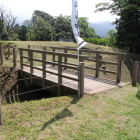 本丸西橋、下は畝掘り