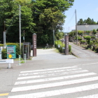 ３の丸駐車場山中城標柱門右が旧箱根街道