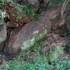 ⑩	花岡山（岩の間から湧き出る乳水）