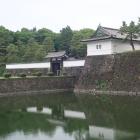 凱旋濠越しの外桜田門