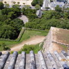 天守閣より大手桝形門方向を見る