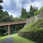 曳橋と石垣