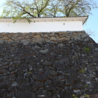 数奇屋櫓台石垣と土塀