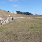 二の丸北側石垣の裏土塁と腰巻石垣
