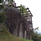 巨岩の天守台