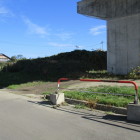 土塁にしか見えないが・・・