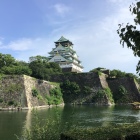 大阪城　水堀と石垣と天守