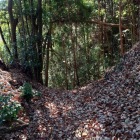 登城路にある堀切