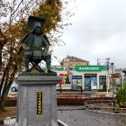 ⑩	垂井駅前（観光案内所と竹中半兵衛銅像）