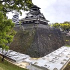 ⑥	宇土櫓下（謎のコンクリートの物体と崩落中の石垣）