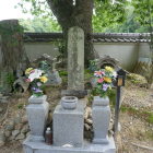 近くにある竹下半兵衛の墓