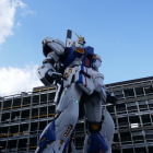 ビルとの対比