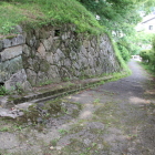 太鼓門手前の告知クランク下段登城路
