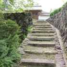 物見櫓台前の虎口クランク上段