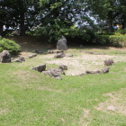 発掘整備の庭園跡