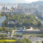 ⑨	宿泊したホテルの部屋より眺めた広島城