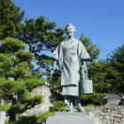 お登勢の像