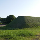 巨大な土塁　　北側