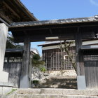 金蔵寺　移築城門