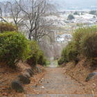 石段が延々と続く