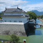 展望ラウンジから巽櫓と東御門を望む