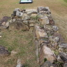 表門跡・脇土塀の基礎石