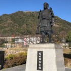 吉川経家公の銅像