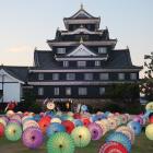 傘舞烏城（日没直前）