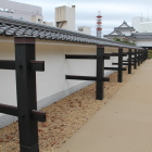 白土塀と副柱列と入れて復元角櫓を入れる