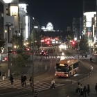姫路駅から天守閣を眺める