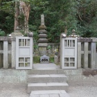 源頼朝の墓
