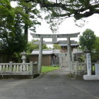 泉八幡宮が城址