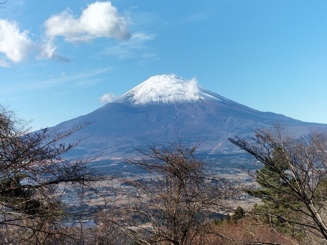 足柄古道より富士山を眺望