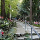石段が延々と続く