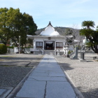 崋山神社境内と本拝殿