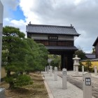 ⑧	崇福寺山門（福岡城本丸表御門より移築したもの）