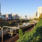 外堀沿いを走る総武線